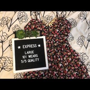 [ Express ] Classic Floral Button Down Romper